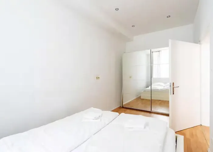 Διαμέρισμα Spacious Stone *